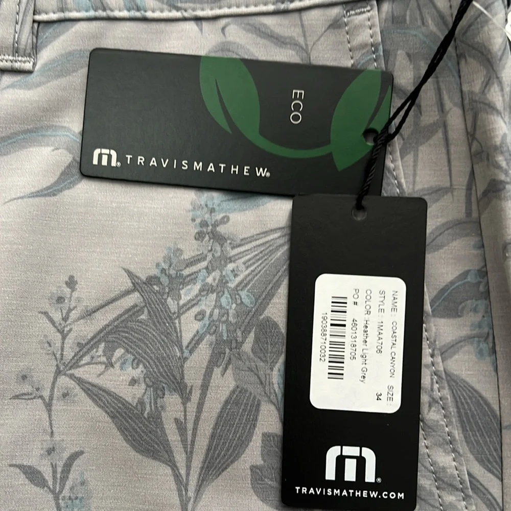 NWT Travis Mathew Gray and Blue Flat Front Shorts with Tropical Print 8” Inseam